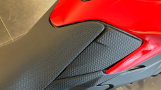 Hypermotard V2 (26MY)